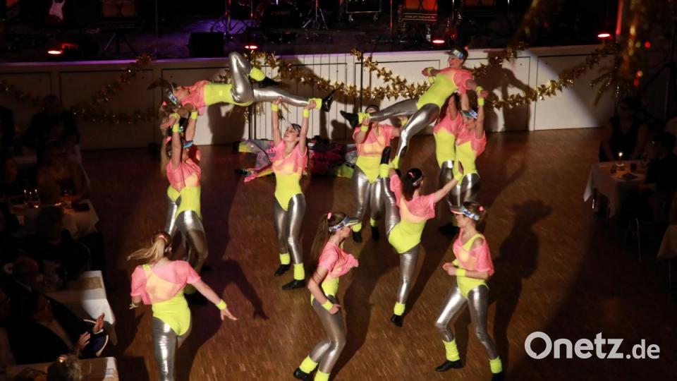 Tanzeinlage der TSV-Tanzgruppe DeLuxe Bild: JOCHEN NEUMANN
ERBENDORF