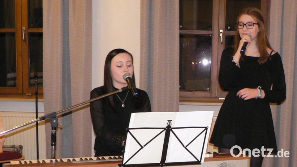 Das Duo &quot;L&#039;epoir&quot; (Verena Gradl und Emma Wittmann) gestaltet den Neujahrsempfang musikalisch. Bild: lep