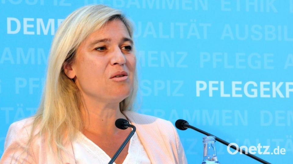 Eröffnung Landesamt für Pflege in Amberg. Bild: Stephan Huber