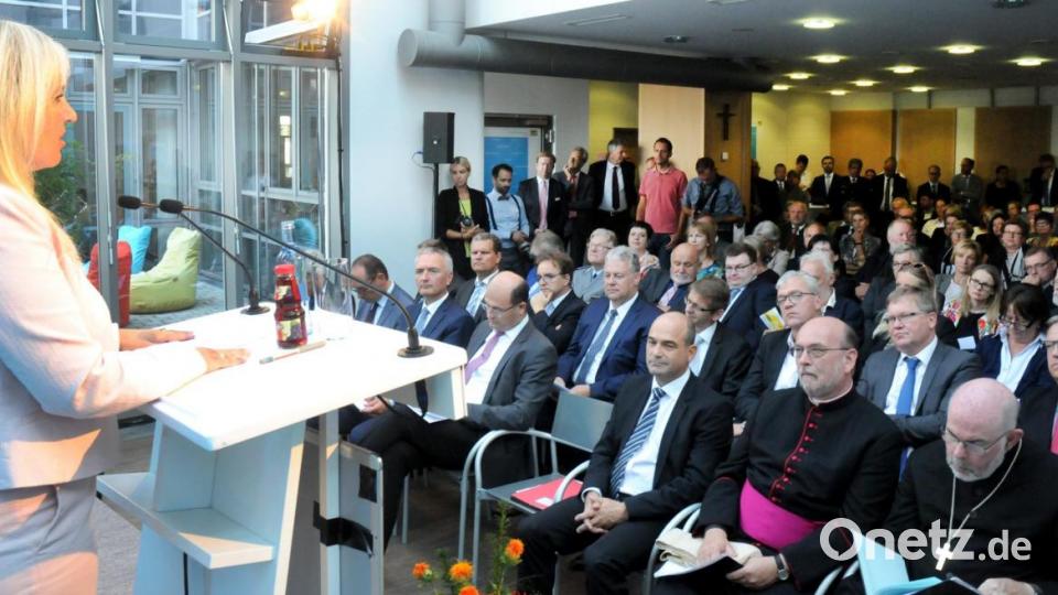 Eröffnung Landesamt für Pflege in Amberg. Bild: Stephan Huber