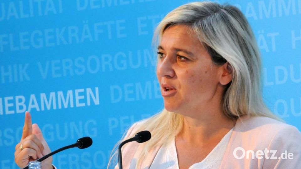 Eröffnung Landesamt für Pflege in Amberg. Bild: Stephan Huber