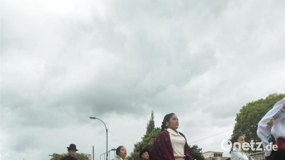 Ein Umzug in Cuenca und zu den Fiestas de Cuenca: Die Unabhängigkeitsfeierlichkeiten der Stadt von den spanischen Besetzern werden sind ein großes Ereignis. Bild: exb