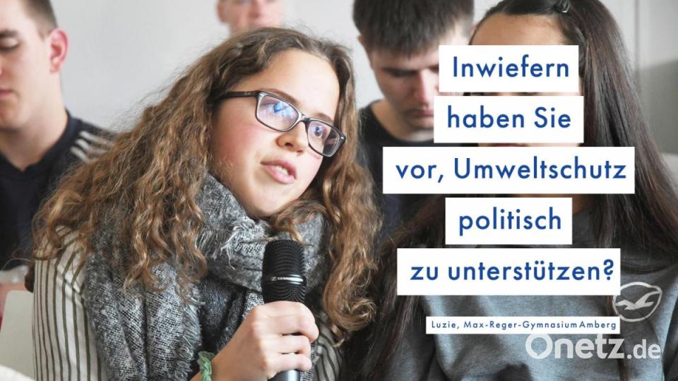 Schüler fragen, Politiker antworten. Bild: Gabi Schönberger