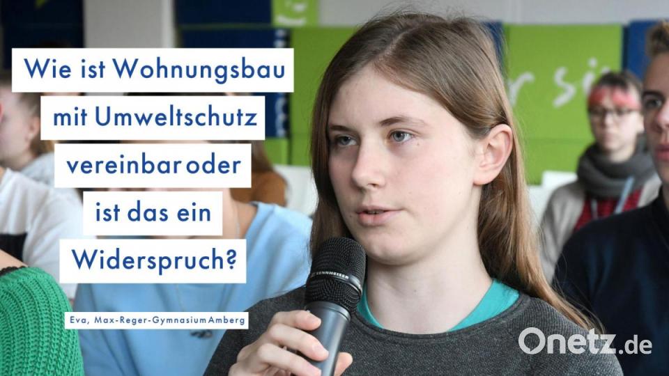 Schüler fragen, Politiker antworten. Bild: Gabi Schönberger