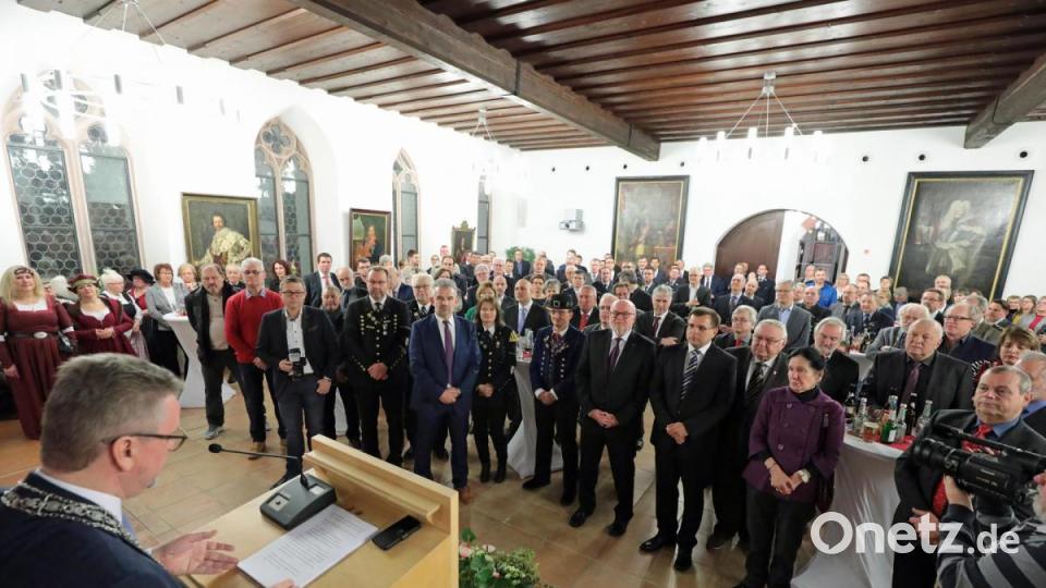 Bürgermeister Michael Göth wartete mit umfassenden Informationen zur Stadtentwicklung auf. Bild: WOLFGANG STEINBACER