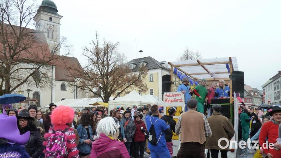 Faschingszug Pfreimd Bild: Portner