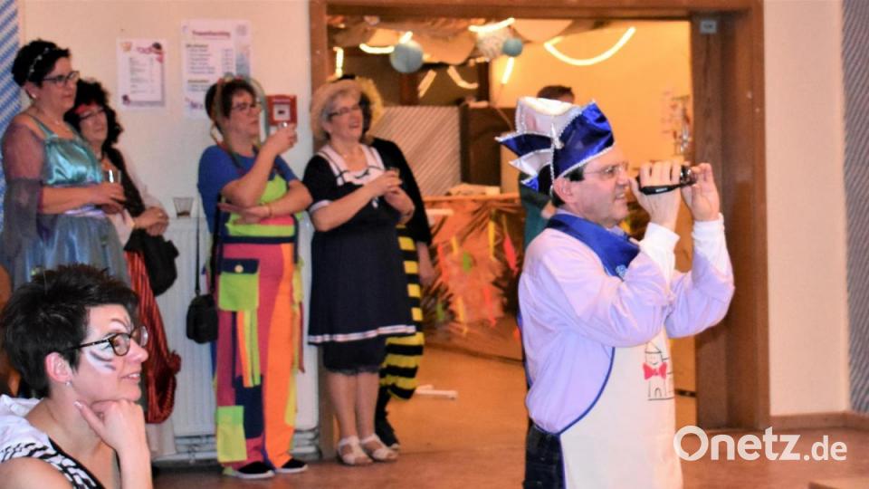 Frauenfasching mit dem Katholischen Frauenbund im Jugendheim Grafenwöhr. Bild: rgr