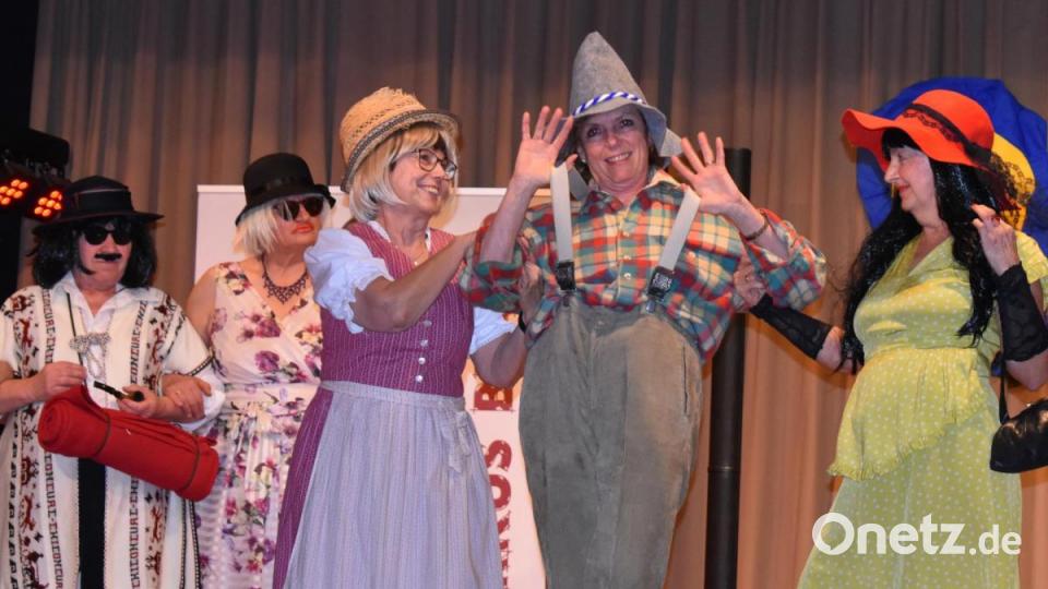 Frauenfasching mit dem Katholischen Frauenbund im Jugendheim Grafenwöhr. Bild: rgr
