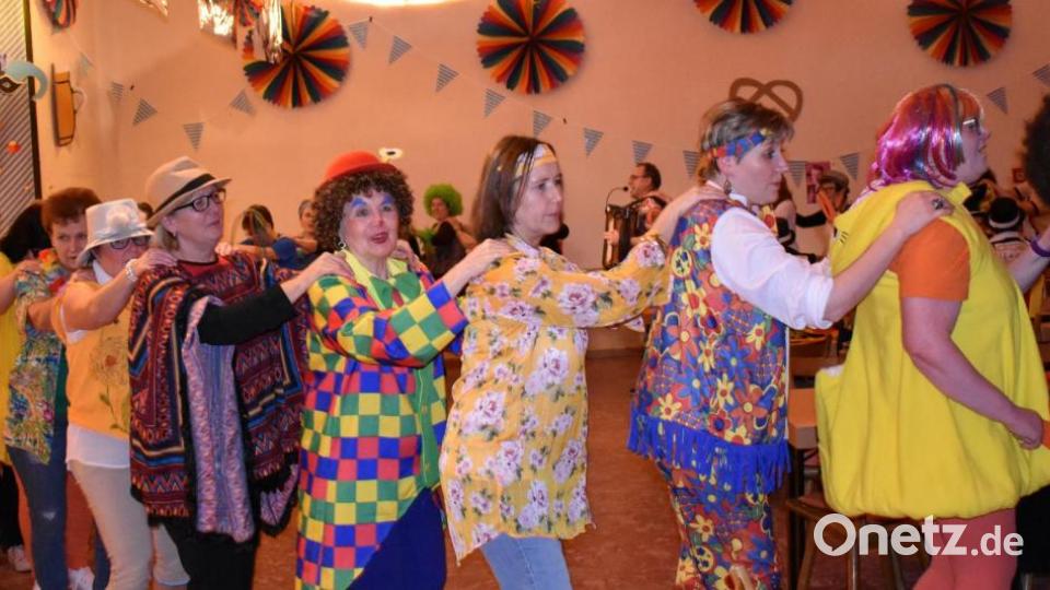 Frauenfasching mit dem katholischen Frauenbund im Jugendheim Grafenwöhr. Bild: rgr