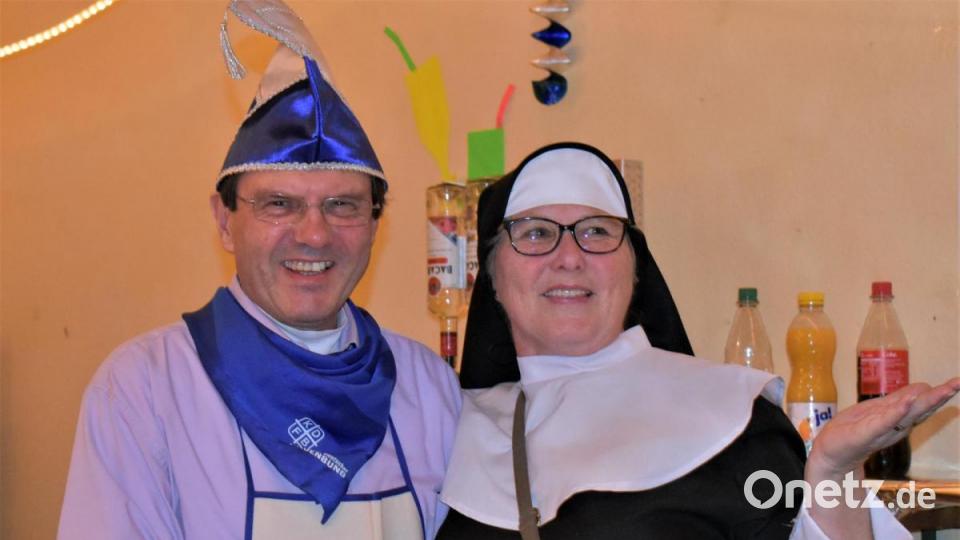 Frauenfasching mit dem Katholischen Frauenbund im Jugendheim Grafenwöhr. Bild: rgr