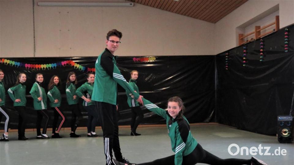 Luis Weiß und Emilia Bader bilden das diesjährige Tanzpaar von &quot;Funky Feets&quot;. Bild: ubb