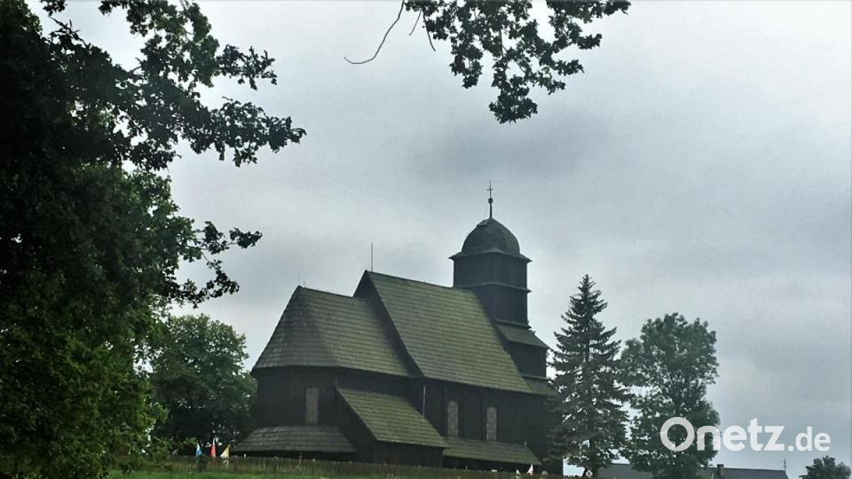 Dem Heiligen Matthias geweiht ist die Holzkirche Trzebicko unweit von Militsch. Bild: bz