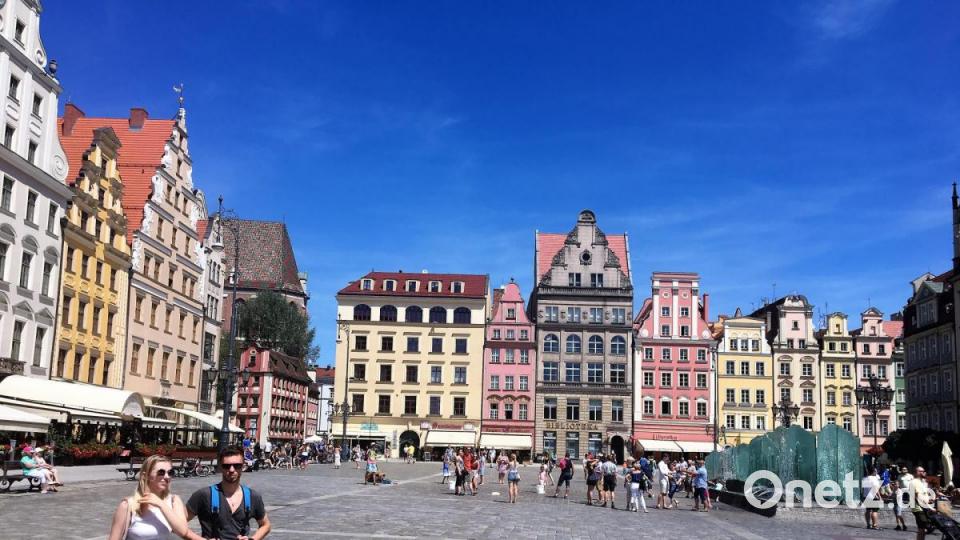 Dass Breslau im Zweiten Weltkrieg weitgehend zerstört worden war, das sieht man der wiederaufgebauten Altstadt nun wirklich nicht an. Bild: bz