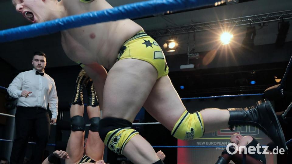 Im Musikomm ging es hart zur Sache: Amberg erlebte seine erste Wrestling -Show. Bild: Wolfgang Steinbacher