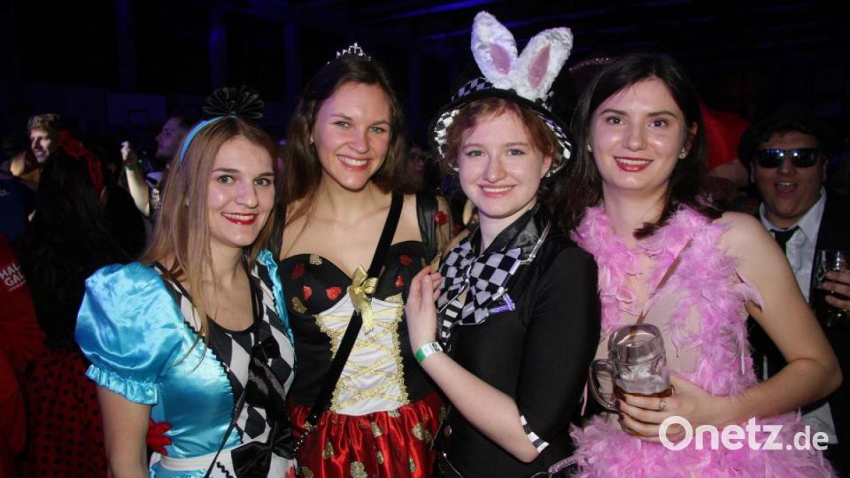 HCL-Superfasching am Samstag in der Wiesauer Dreifachturnhalle Bild: wro