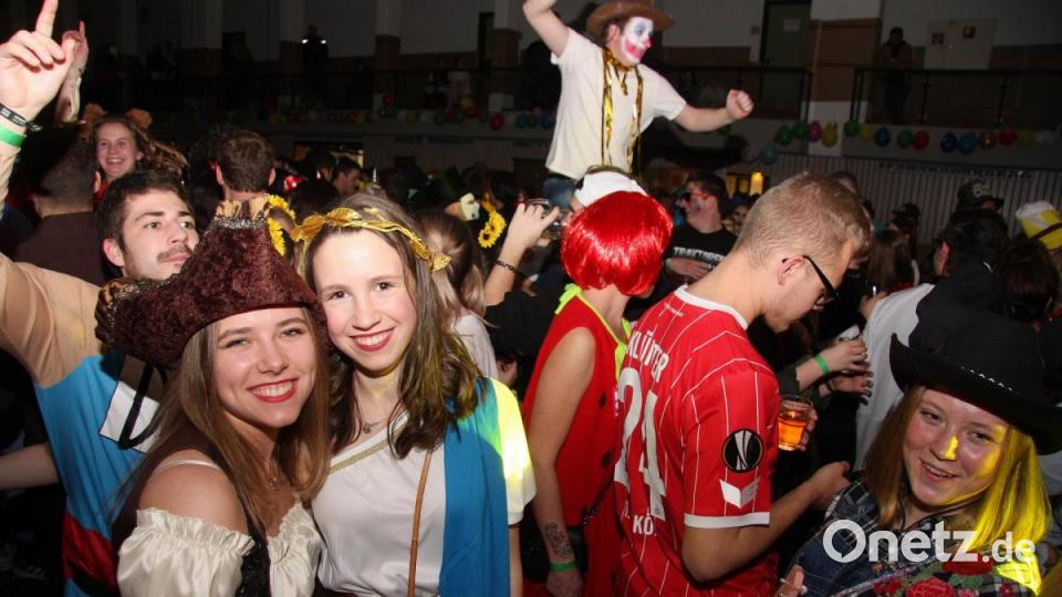 HCL-Superfasching am Samstag in der Wiesauer Dreifachturnhalle Bild: wro