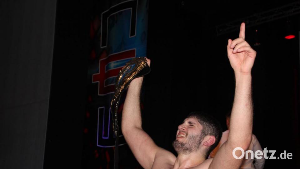 Den Gürtel für die World Heavyweight Championship sicherte sich dennoch sein Kontrahent Boris Pain. Bild: blf