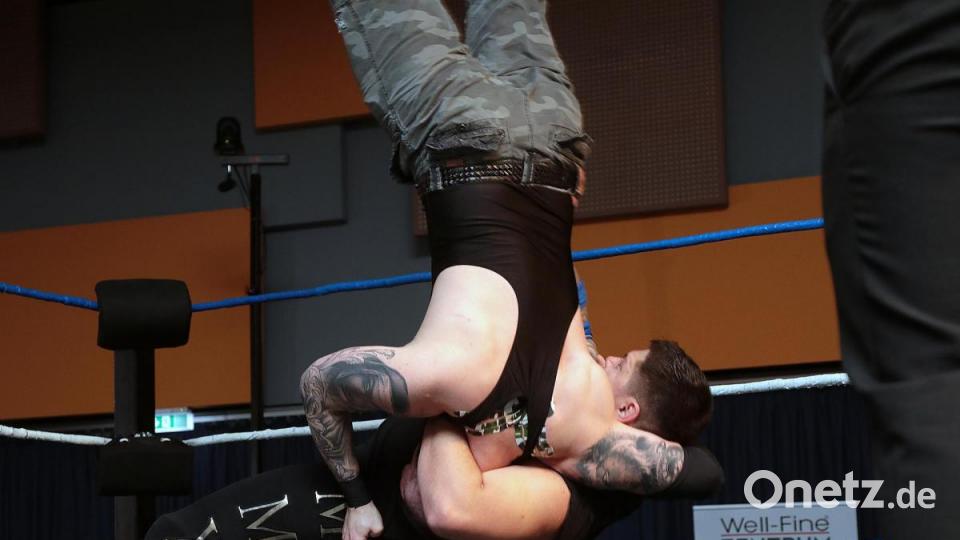 Im Musikomm ging es hart zur Sache: Amberg erlebte seine erste Wrestling -Show. Bild: Wolfgang Steinbacher