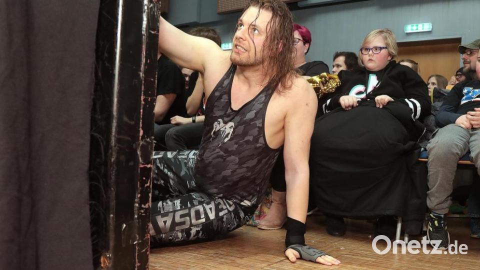 Im Musikomm ging es hart zur Sache: Amberg erlebte seine erste Wrestling -Show. Bild: Wolfgang Steinbacher