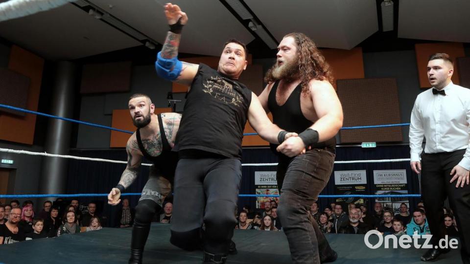 Im Musikomm ging es hart zur Sache: Amberg erlebte seine erste Wrestling -Show. Bild: Wolfgang Steinbacher