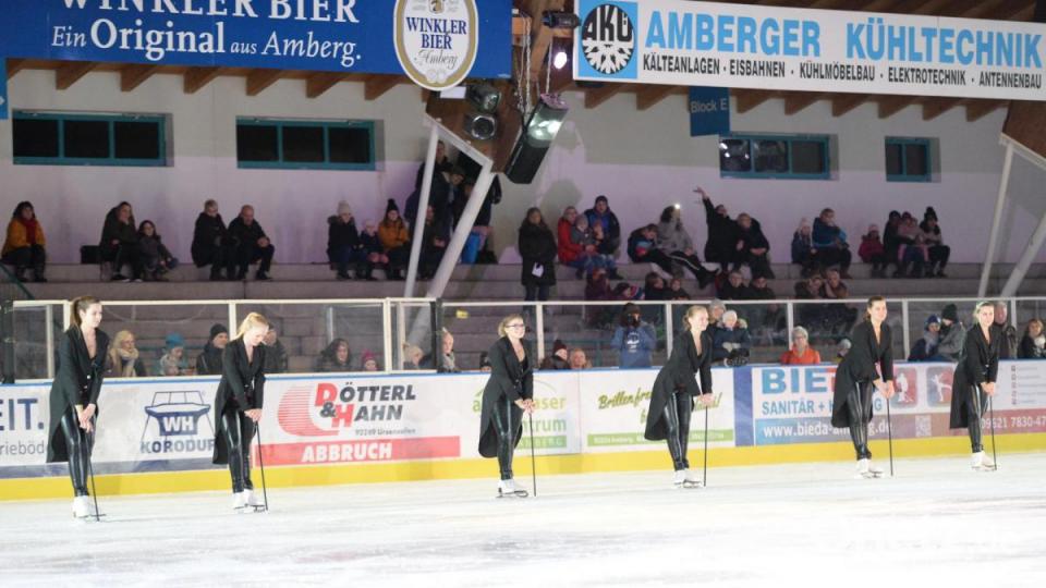 Boogie Swing mit Selina Wismeth, Susanne Hiltl, Inna Serba, Carolin Hetterle, Hannah Reichardt und Ilona Streich. Bild: Andreas Brückmann
