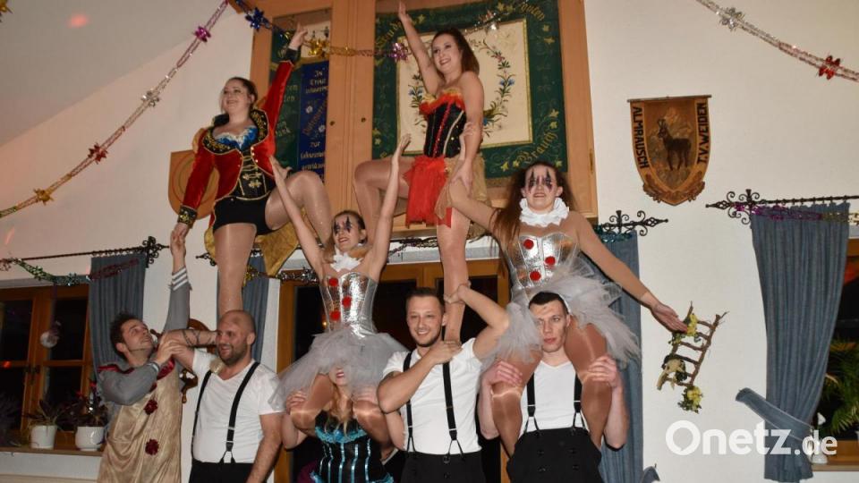 Schautanzgruppe &quot;Ilonique&quot;. Bild: hcz
