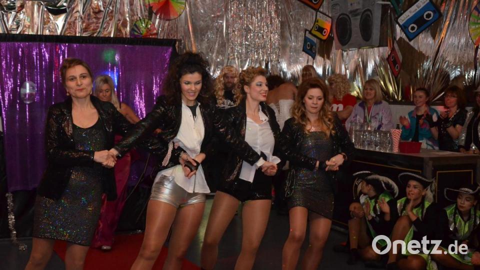 Eindrücke vom Weiberfasching in Kohlberg Bild: Paula Gäbelein