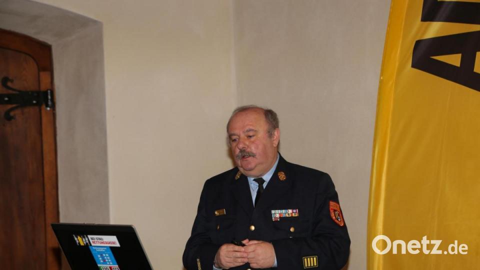 Polizeipräsident Norbert Zink gab einen Einblick in die Entwicklung der Unfallzahlen des vergangenen Jahres. Bild: Roland Wellenhoefer