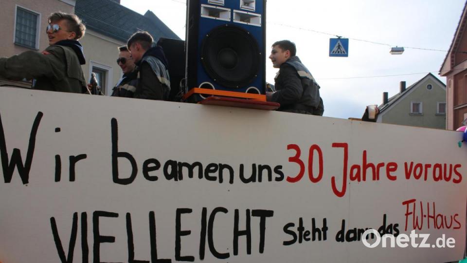 Die Feuerwehr Dießfurt hofft auf eine Fertigstellung des neuen Feuerwehrhauses in 30 Jahren. Bild: sne