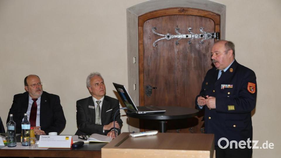 Von links Polizeipräsident Norbert Zink, Vorstandsmitglied des ADAC Nordbayern Thomas Dill und Kreisbrandrat Andreas Wührl Bild: Roland Wellenhoefer