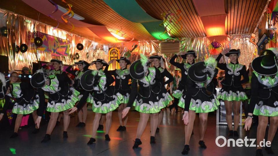 Eindrücke vom Weiberfasching in Kohlberg Bild: Paula Gäbelein