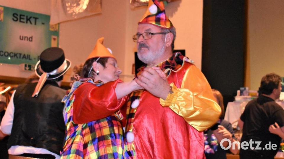 Stimmung und Tanz beim Kolpingsball im Jugendheim Grafenwöhr Bild: rgr