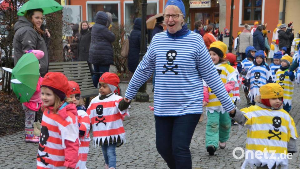 Als Piraten eroberten die Mädchen und Buben aus dem Evangelischen Haus für Kinder Gottfried Sperl die Weltmeere. Bild: dob