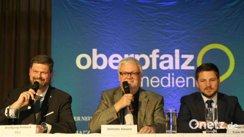 Auf großes Interesse stieß die Podiumsdiskussion in Schwarzenfeld. Bild: Benjamin Tietz
