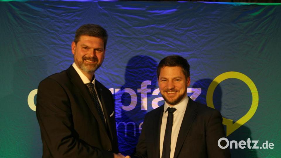 Auf großes Interesse stieß die Podiumsdiskussion in Schwarzenfeld. Bild: Benjamin Tietz