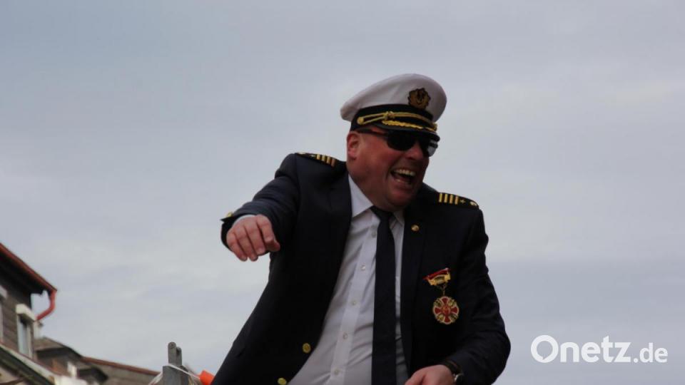 Kapitän Oliver Weigel hat alles im Griff. Bild: kro