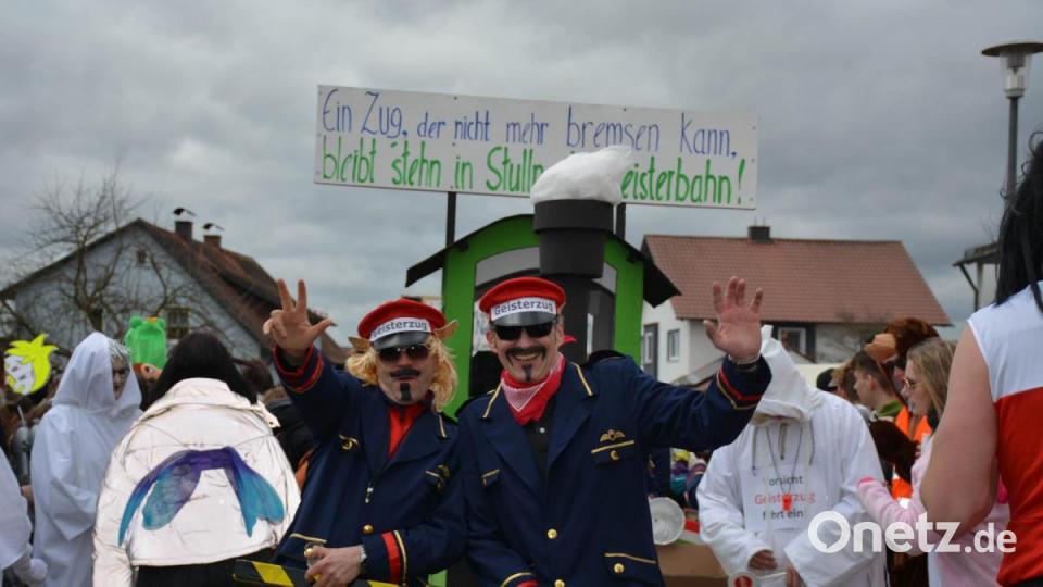 Eine Steilvorlage für den Fasching lieferte die Deutsche Bahn. Bild: Freya Stoeckl