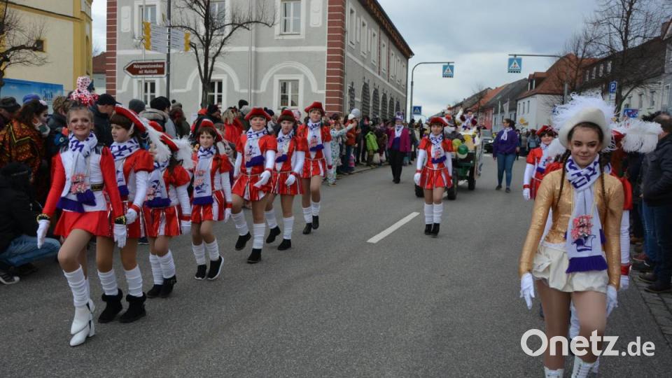 Die Juniorengarde vom &quot;Gaudiwurm&quot;. Bild: jr