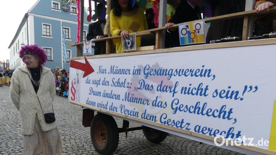 Die &quot;Liedertafel&quot; stellt sich auf Geschlechtsumwandlung ein. Bild: rn