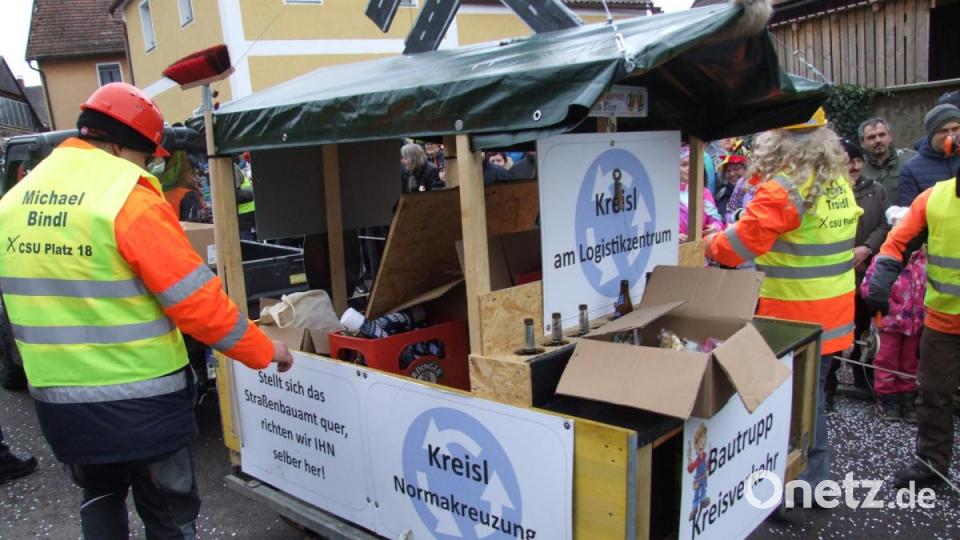Ein Kreisverkehr ist in Neunburg &quot;in&quot;. Bild: zth