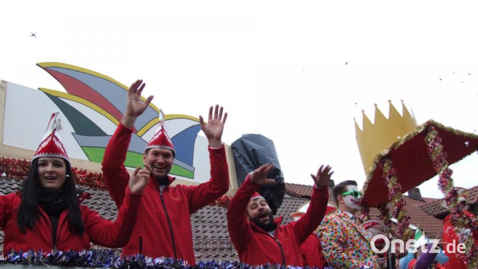 Eindrücke vom Seebarner Faschingszug. Bild: zth