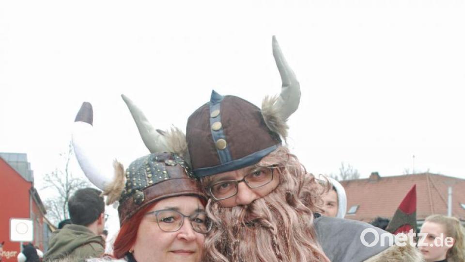 Kein Mangel an originellen Masken. Bild: wee