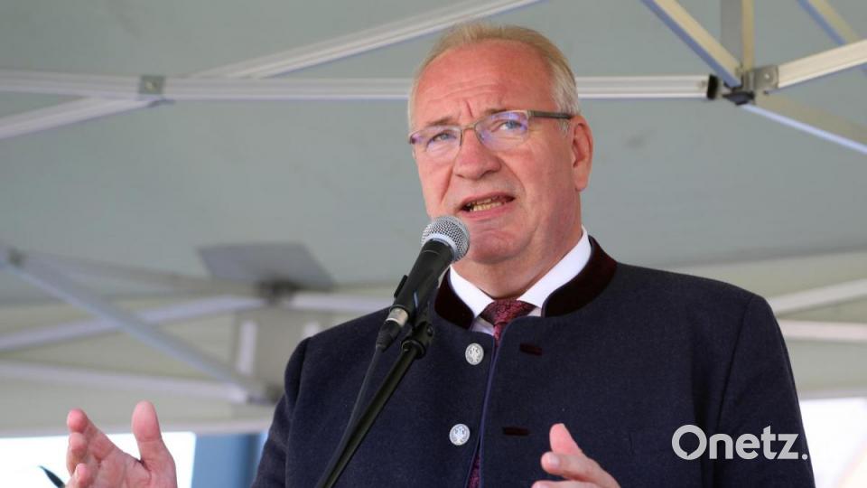 Zahlreiche Ehrengäste kamen zum &quot;Bayern-Böhmen-Fest&quot;. Bild: Götz