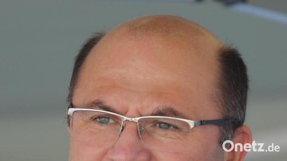 Finanz- und Heimatminister Albert Füracker war überzeugt, dass mit Schwandorf die richtige „Kulturstadt 2020“ ausgewählt wurde. Bild: Götz