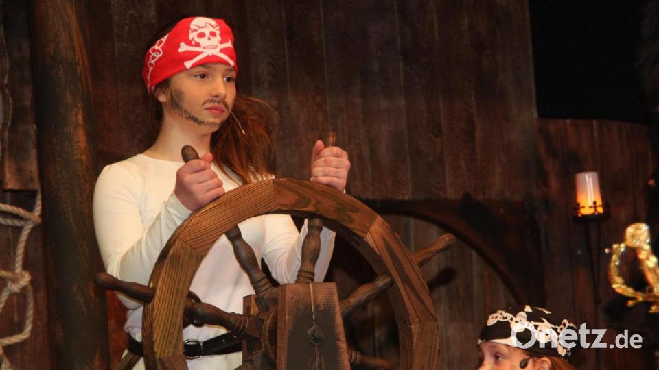 Kindermusical der &quot;Theaterfüxe&quot; der LSG Fuchsmühl - Uraufführung &quot;Claus und der Klabauter&quot; Bild: wro