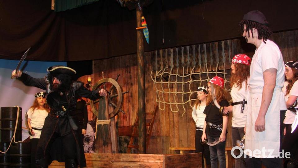 Kindermusical der &quot;Theaterfüxe&quot; der LSG Fuchsmühl - Uraufführung &quot;Claus und der Klabauter&quot; Bild: wro