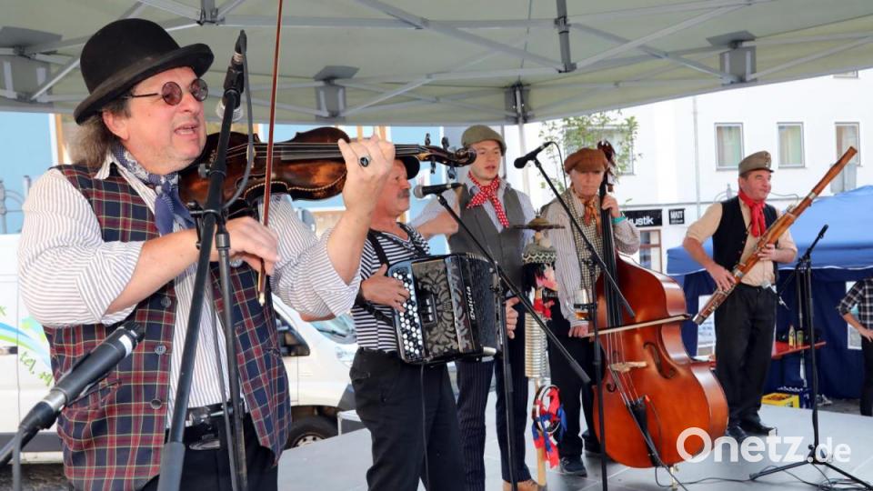 Die „Švejk Band“ aus Pilsen überzeugte mit heimatlichen Klängen. Bild: Götz