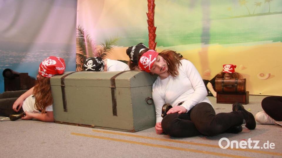 Kindermusical der &quot;Theaterfüxe&quot; der LSG Fuchsmühl - Uraufführung &quot;Claus und der Klabauter&quot; Bild: wro