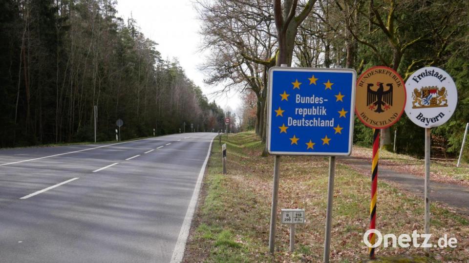 Ein seltenes Bild auf der sonst stark befahrenen Bundesstraße 299. Bild: hmr