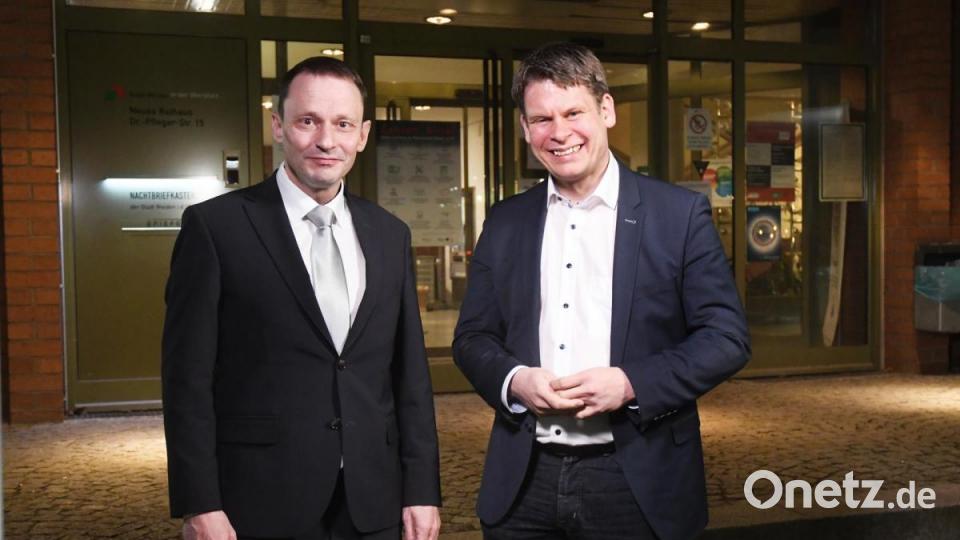 Werden sich bei der Stichwahl am 29. März als OB-Kandidaten gegenüberstehen: Jens Meyer (SPD) und Benjamin Zeitler (CSU). Bild: Gabi Schönberger
